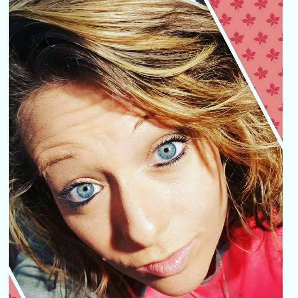 Meet your Posher, Carrie